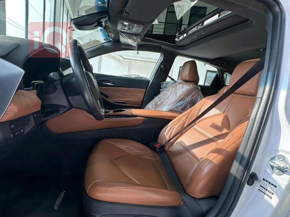 تويوتا أفالون